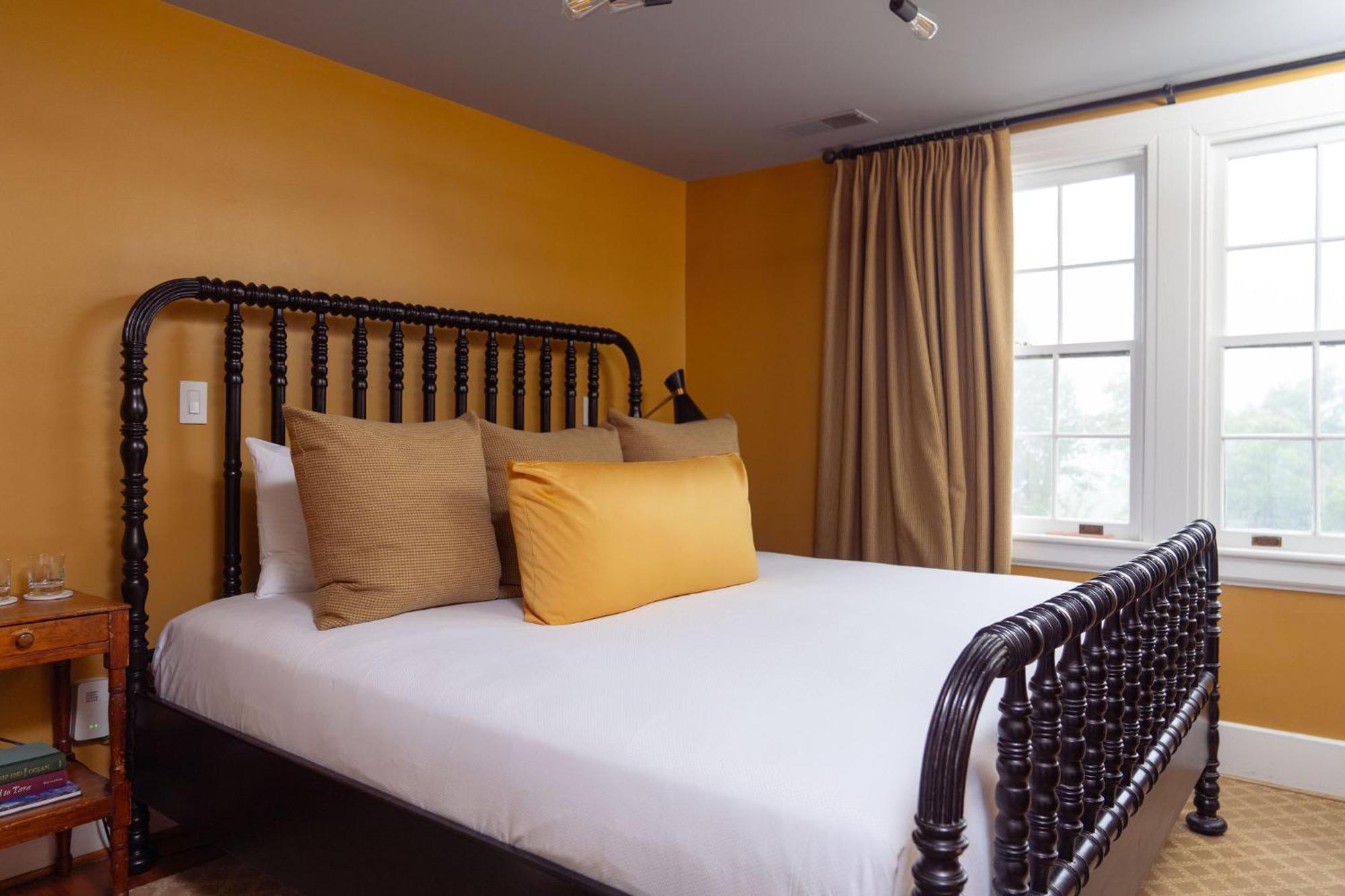 The Clifton Hotel Charlottesville Eksteriør billede