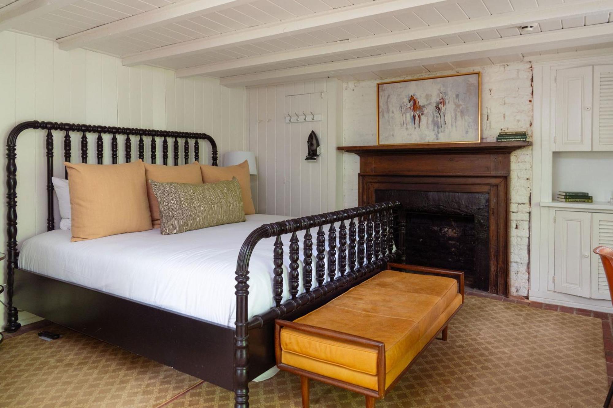 The Clifton Hotel Charlottesville Eksteriør billede